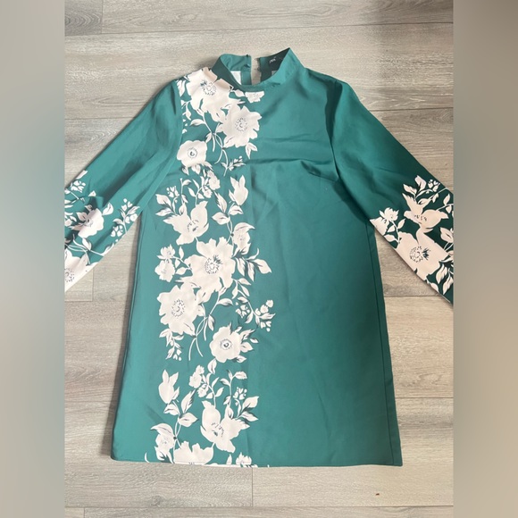 Zara Dress - Picture 2 of 3